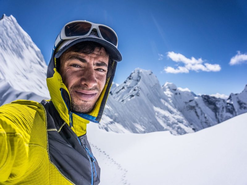 article-kilian-jornet-conquista-everest-segunda-vez-semana-sin-oxigeno-ni-sherpas-ni-cuerdas-fijas-592af9cf4783f